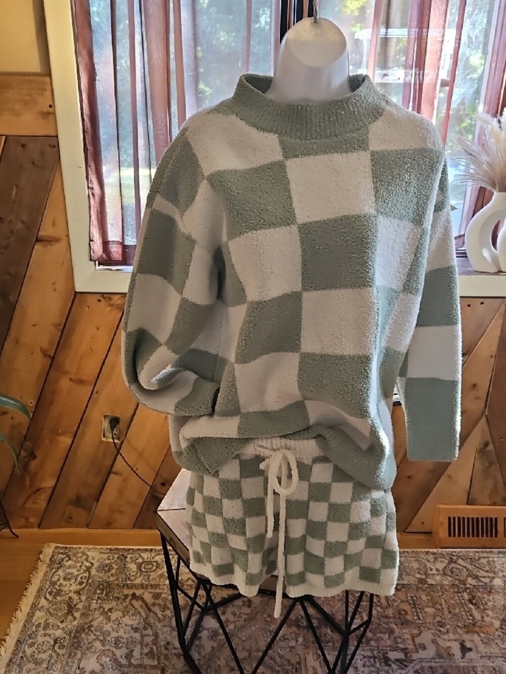 Comfyluxe Checkered Knit Lounge Set Fuzzy Sweater Drawstring Shorts Sage Cream L - Picture 3 of 9